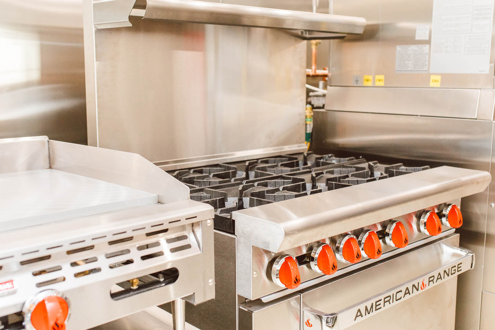 Chefs Supreme – Specializing in high-quality economical commercial kitchen  equipment.